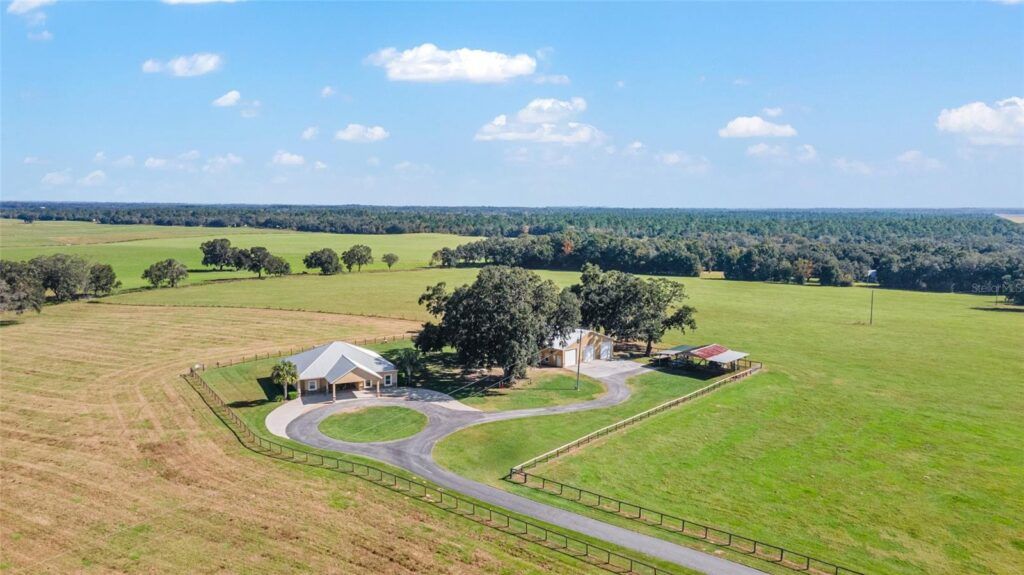 Top 5 Tips for Maximizing Curb Appeal for Your Horse Farm in Ocala
